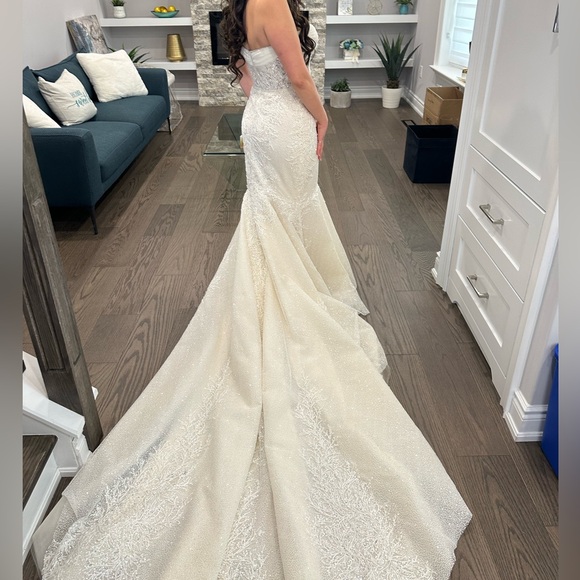 Wona Concept Roma Wedding Dress - Size 2 - Picture 3 of 11